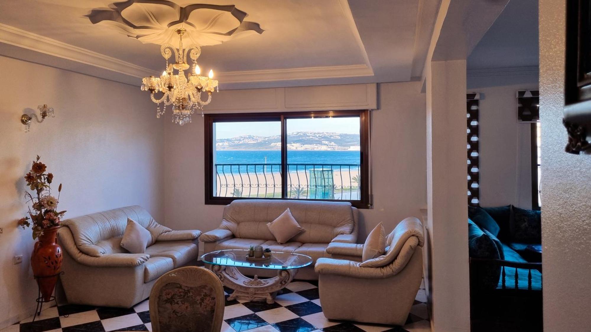 Luxury Sea And Marina View Apartment Танжер Екстериор снимка